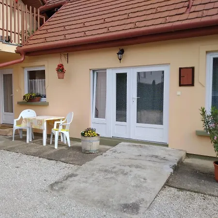 Barbara Apartmanhaz Keszthely